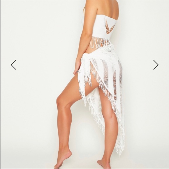 Beach bunny swim top and bottom - Picture 7 of 8